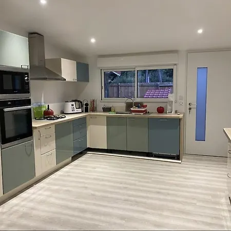 Maison Au Bord Du Canal Pour 6 Ou 7 Personnes * Biscarrosse